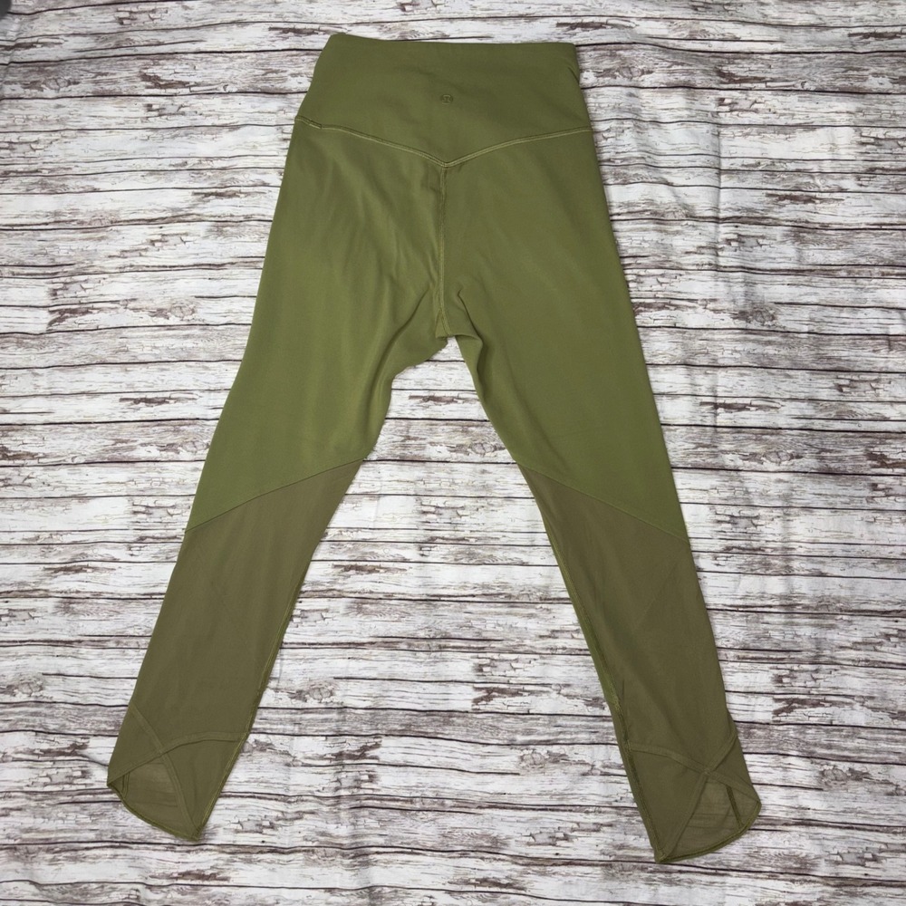 Lululemon Olive Green Leggings, Semi Capri Style Leggings Size 4 - Excellent - Picture 3 of 9